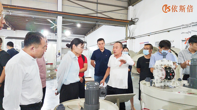 蘇州市科技局領(lǐng)導(dǎo)及市發(fā)展促進(jìn)會(huì)產(chǎn)業(yè)協(xié)會(huì)蒞臨依斯倍參觀指導(dǎo)