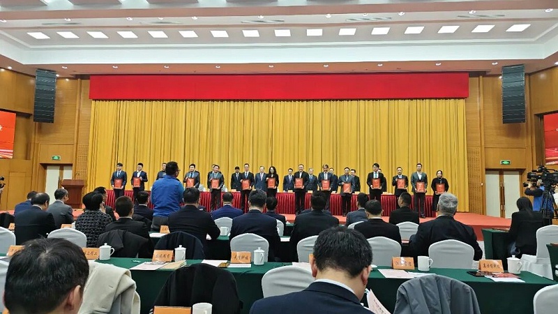 依斯倍受邀出席蘇州市新型工業化推進會暨“AI+制造”創新發展大會 (2)